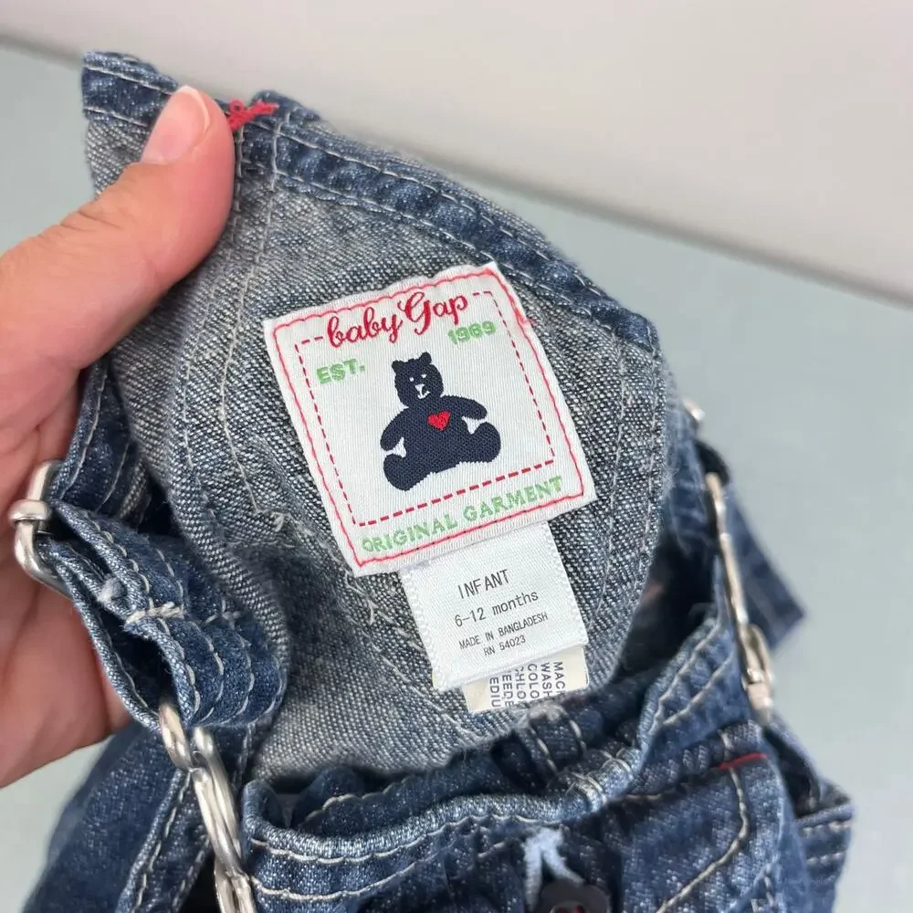 Y2K Vintage Gap Embroidered Flower Blue Jean Overalls 3-6 Months